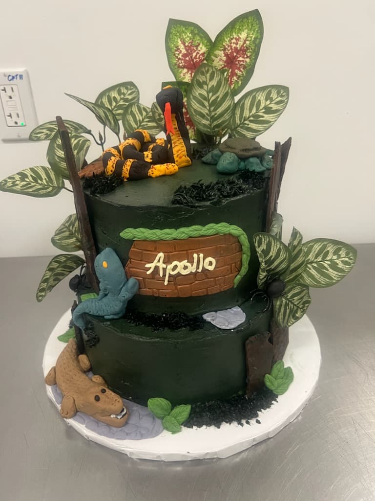 Custom cake design